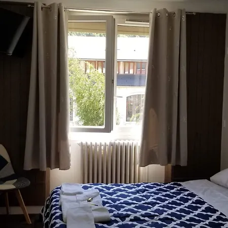 Hotel De La Gare Modane