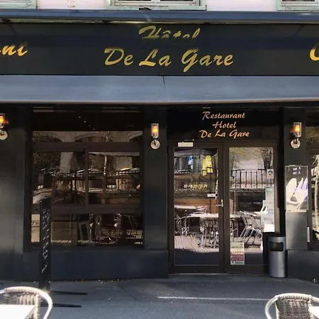 Hotel De La Gare Modane